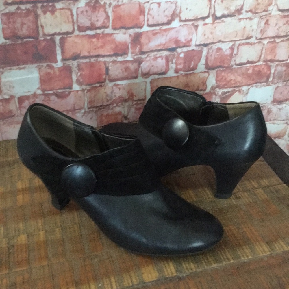 Naturalizer Black Leather BESPOKE Ankle Boots-8.5